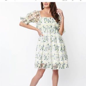 Unique Vintage Magnolia Place White Green Daisy Tulle Babydoll Dress Sz XL.